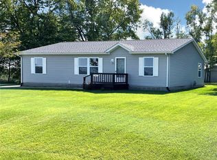 1027 Houston Ct, Palmyra, MO 63461