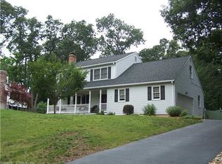 60 Somerset Dr, Windsor, CT 06095