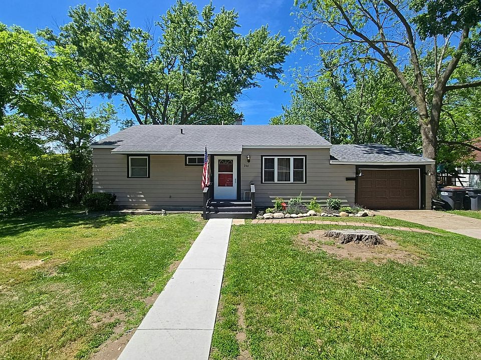 1st image of 746 Hiways Ave