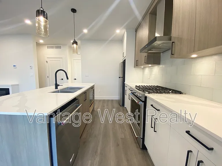 867 Morrison Ave #1 — Photo 4