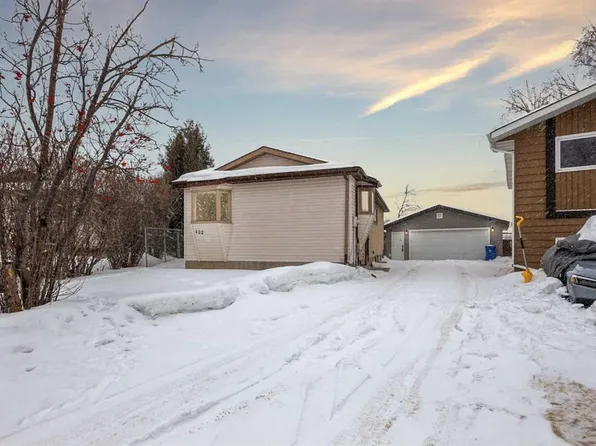 122 W Maclaren Bay, Wood Buffalo, AB T9K 1P3
