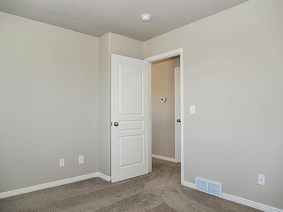 4th image of 2810 S Harrow Ct