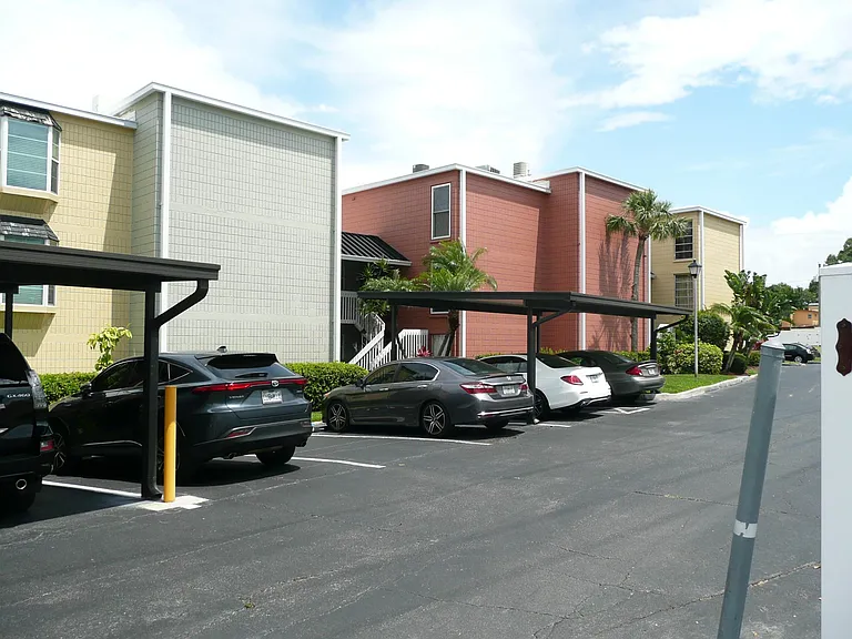 2424 W Tampa Bay Blvd #B106 — Photo 8