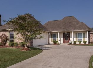 28287 Lake Borgne Ave, Livingston, LA 70754