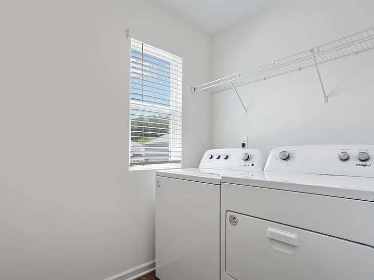 Washer & Dryer Included