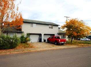 487 S 37th St, Springfield, OR 97478