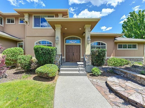 3rd image of 4908 N Indian Bluff Ln