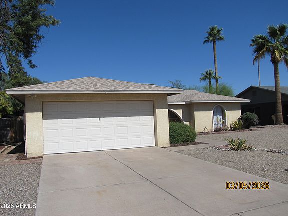 2nd image of 4854 W CINNABAR Avenue