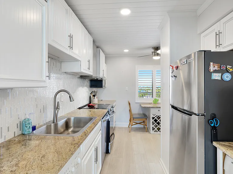 5200 Gulf Dr #608 — Photo 15