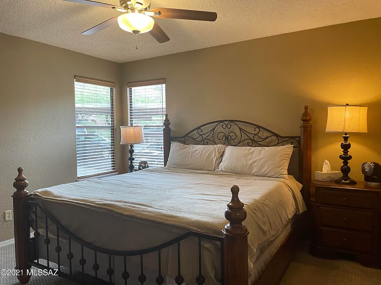 6655 N Canyon Crest Dr #1107 — Photo 23