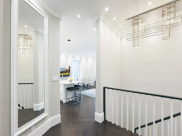 140 West 69th Street image 7 of 18