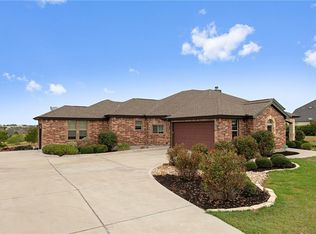 163 Comanche Cir, Hutto, TX 78634