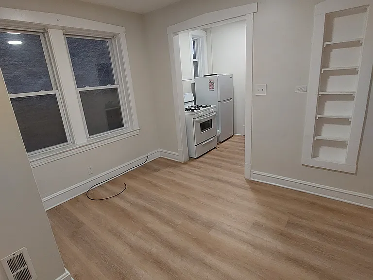 3414 W Foster Ave #3B — Photo 4