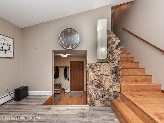 5th image of 1031 Dell Ave