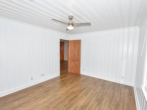 5th image of 702 43rd Ave S APT B