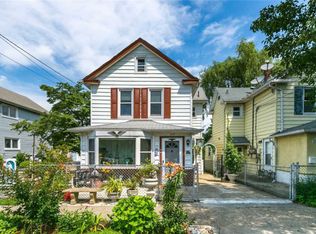 226 Jefferson Ave, Mineola, NY 11501