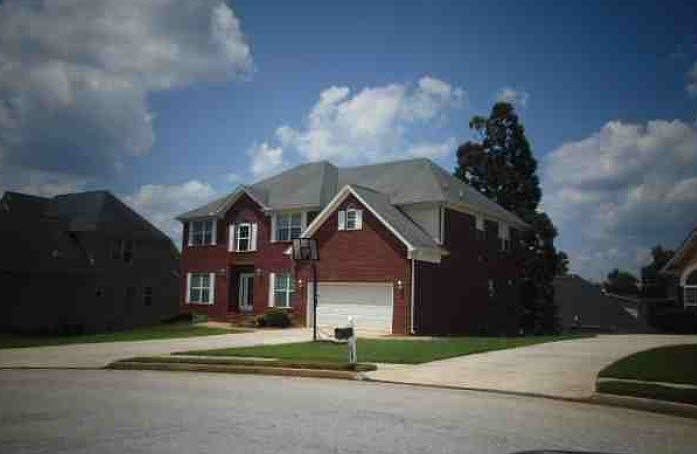 2nd image of 821 Rock Ln