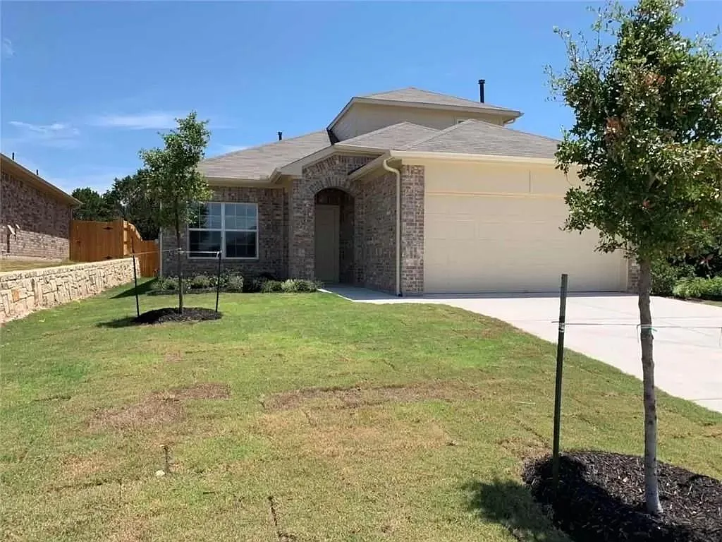 4 bed, 3.0 bath, 2320 sqft, $2,450 — Photo 1