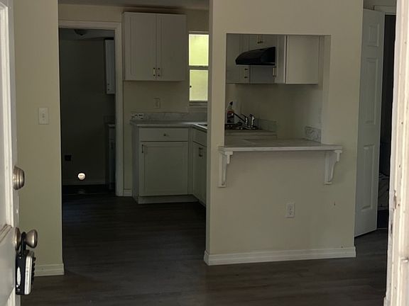 2nd image of 5846 Patterson Ave