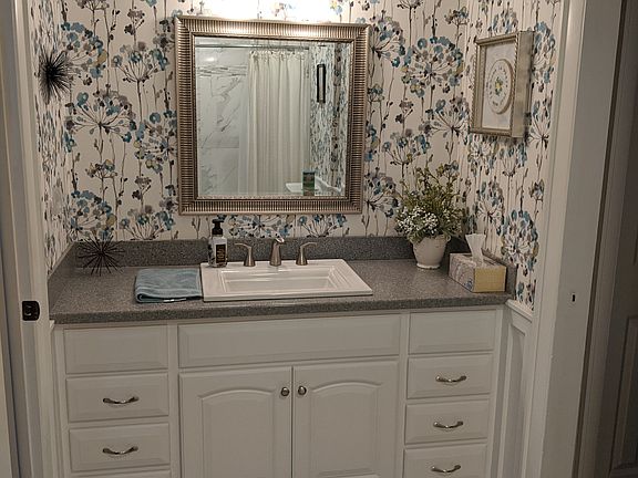 3rd image of 16329 Bonneville Dr