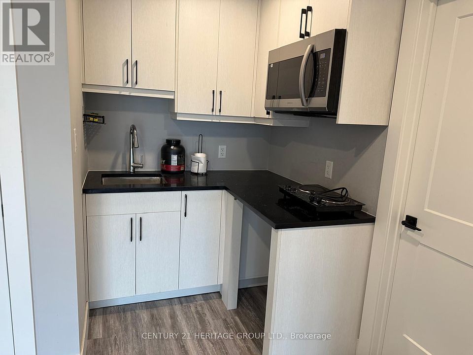 1st image of 3557 Colonel Talbot Rd #3