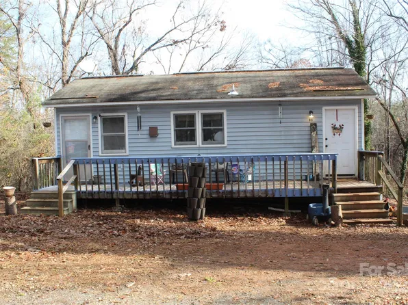 96 Jackson St, Tryon, NC 28782