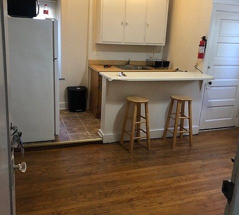 2nd image of 2614 Grandview Ave APT 7