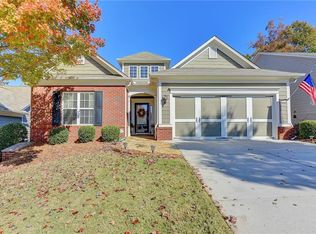 6018 Creekside Ln, Hoschton, GA 30548