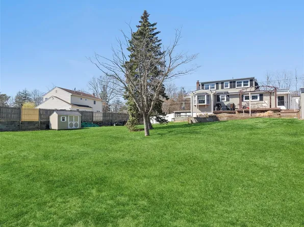 184 Smith Road, Ronkonkoma, NY 11779