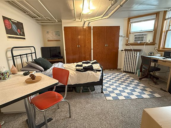 2nd image of 310 N Clinton St APT 9