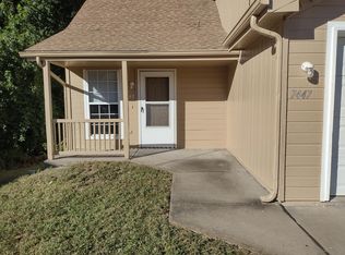 7447 N Hunter Ct, Kansas City, MO 64158