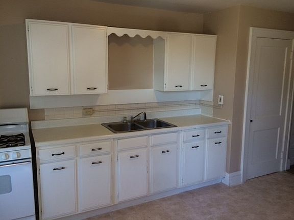 3rd image of 33 Sitgreaves St APT A