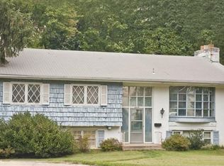 2549 Military Rd, Arlington, VA 22207