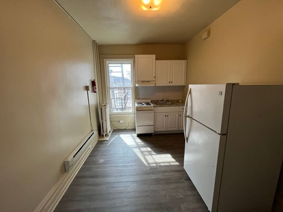 1st image of 1368 Perkiomen Ave #E1f894593