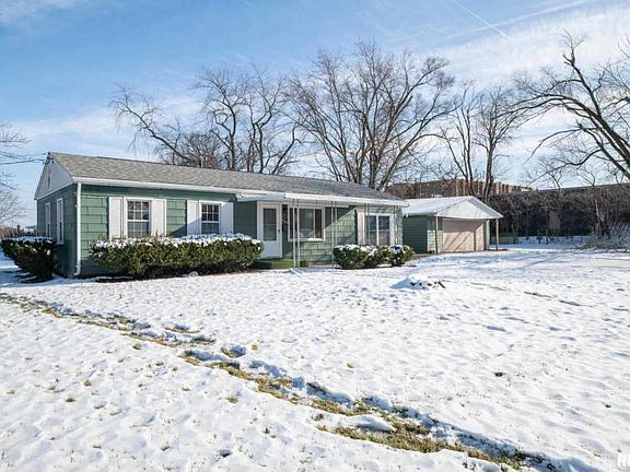 3rd image of 2538 W Scenic Dr