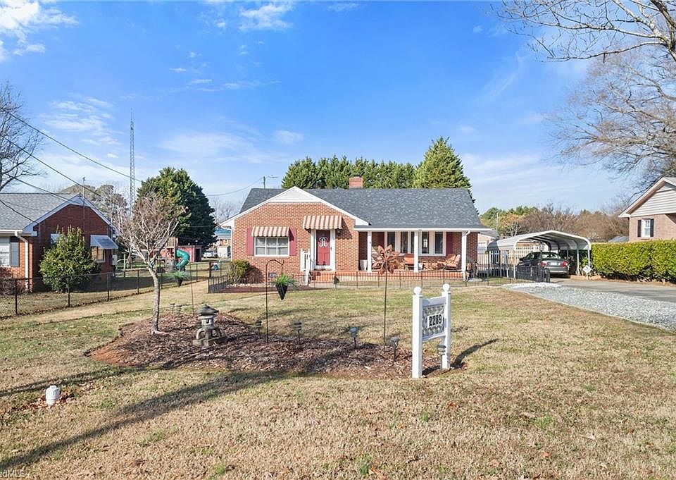 1st image of 2289 Lee Dr