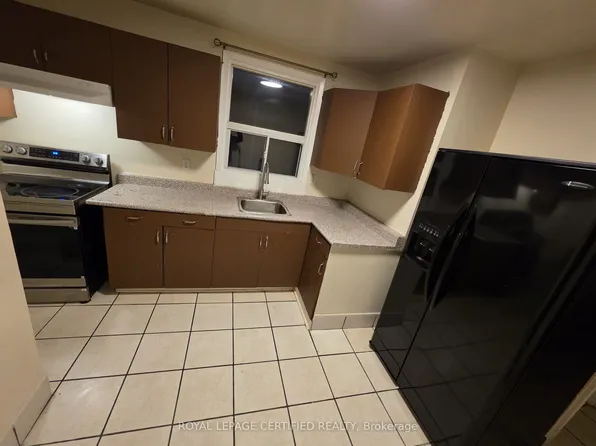 45 Huntington Ave, Toronto, ON M1K 4K9