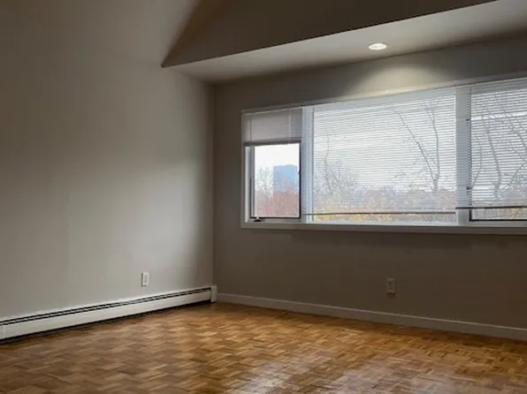 233 Myrtle Avenue image 21 of 34