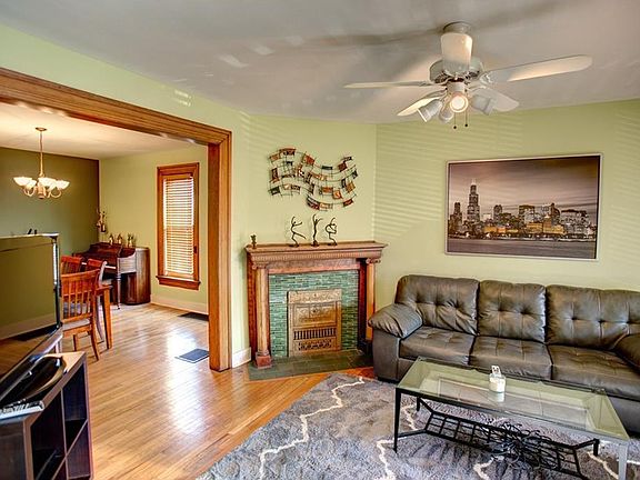 3rd image of 14 Floral Ave