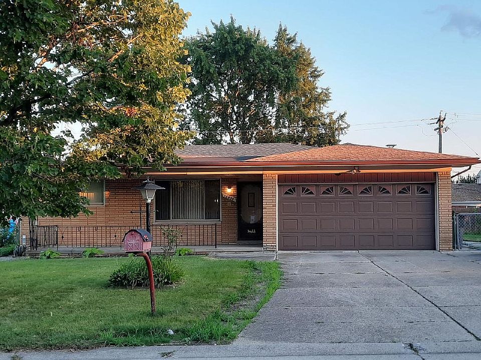 1st image of 16828 Tremlett Dr