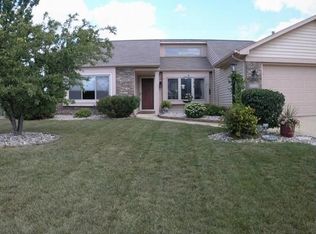 5322 Goldfinch Ln, Fort Wayne, IN 46818