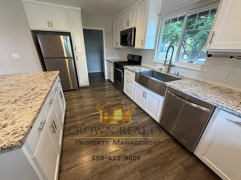 1120 W Howard Ave — Photo 10