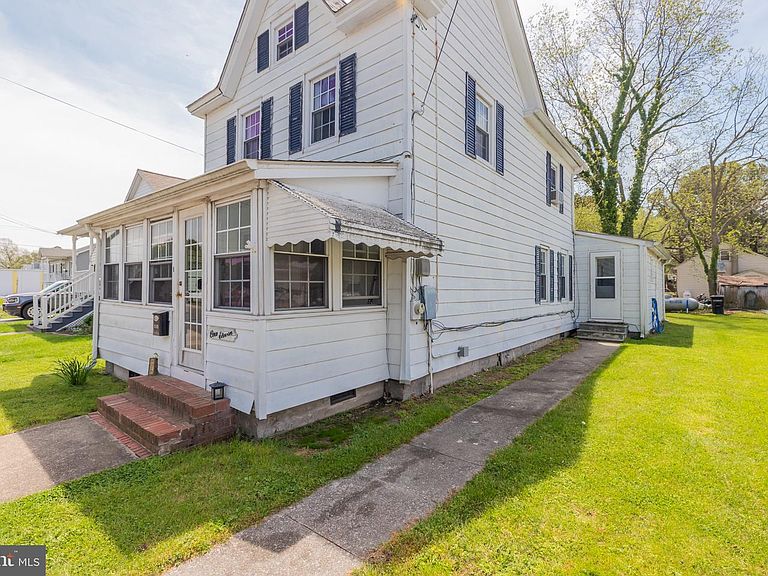Listing photo 2