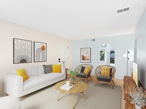 4th image of 1067 Alta Mira Dr APT A
