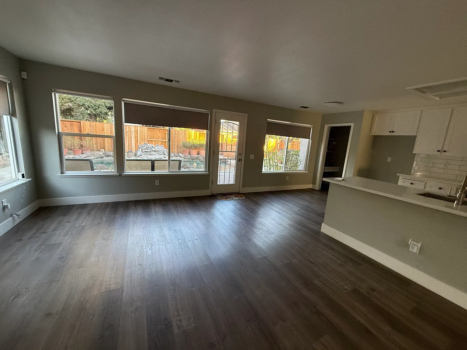 3 bed, 1676 sqft, $3,095 — Photo 4