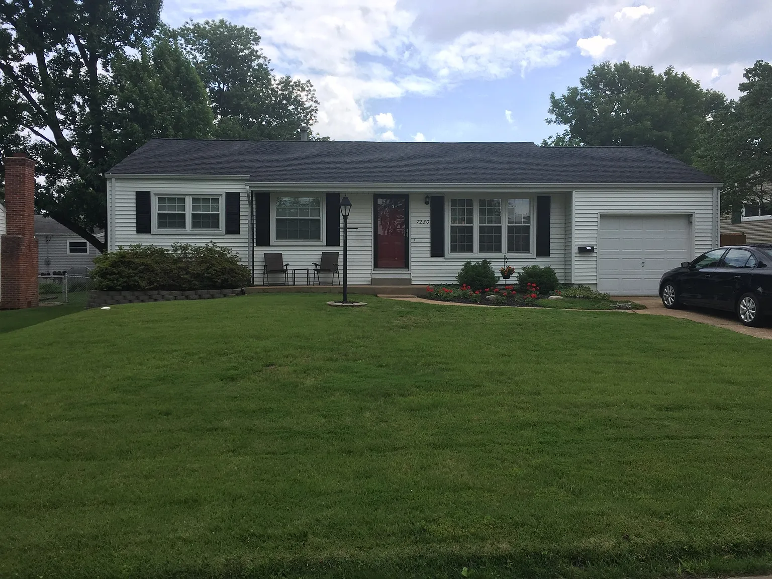 7230 Marlton Ln photo 1