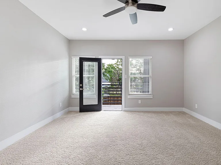 2811 Harston St — Photo 10