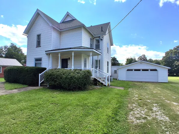 305 Hodgson St, La Fayette, IL 61449