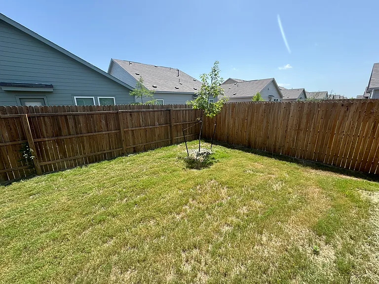 Barbarosa Rd — Photo 28