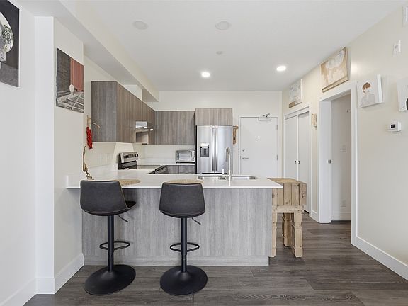 3rd image of 444 Saint Paul St #507